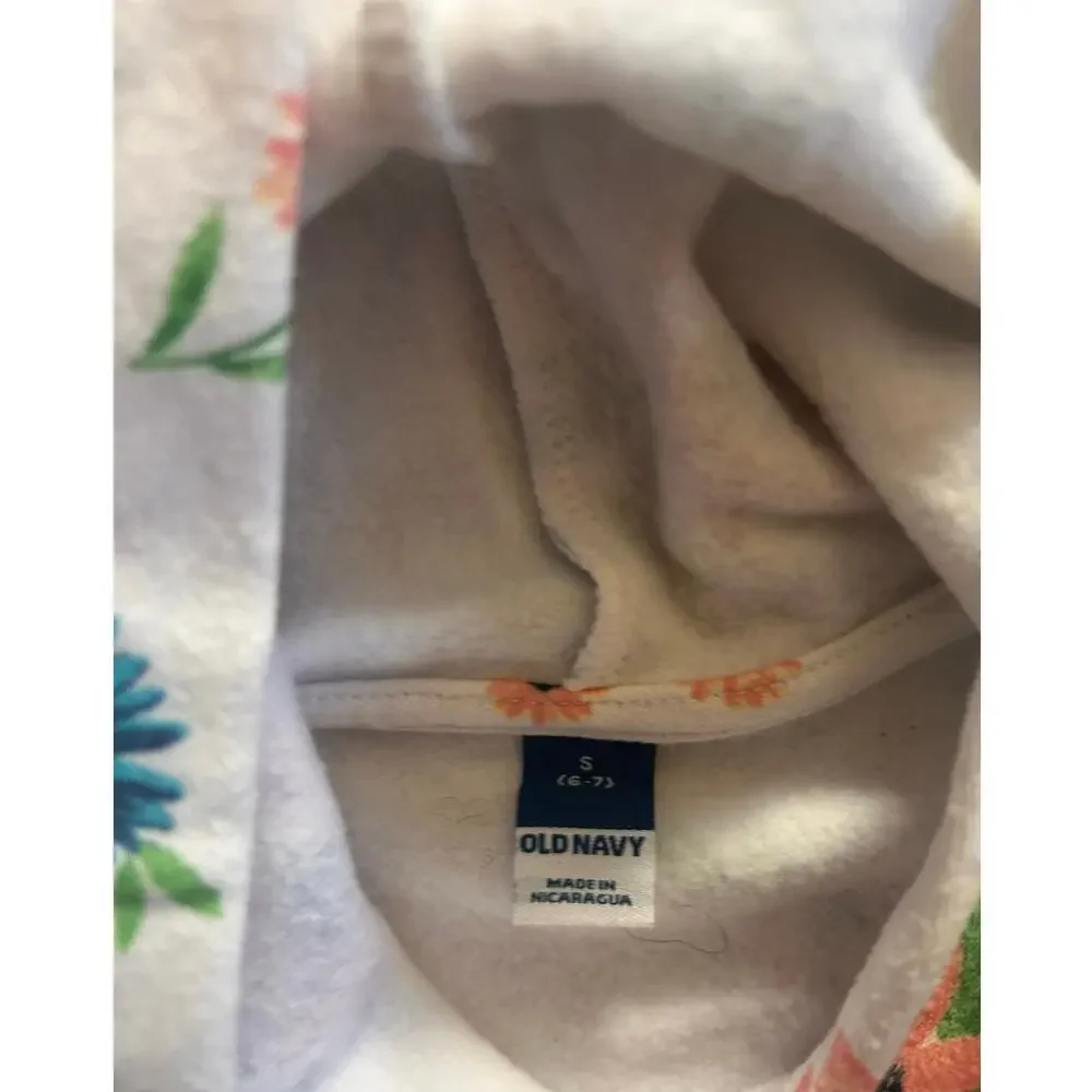 Old navy floral sweatshirt set size 6/7 girls.
